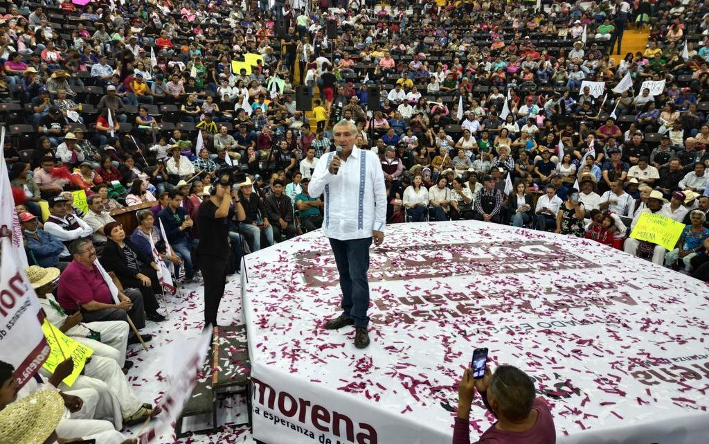 Reconoce Adán Augusto López al gobierno del presidente  de López Obrador por reducir la pobreza en México