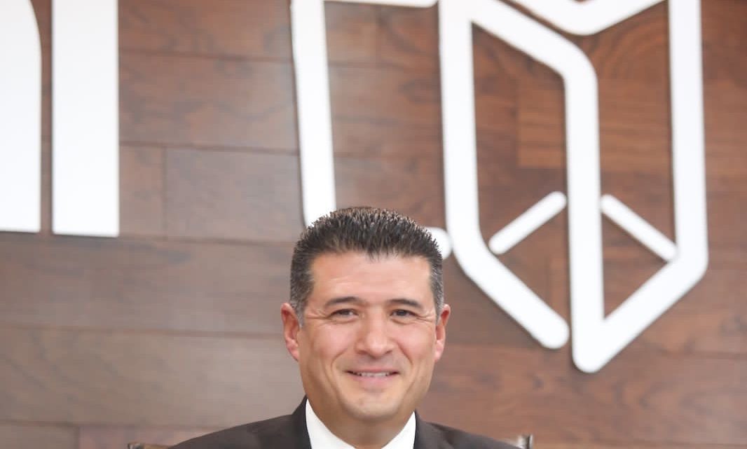 Adrián Alcalá Méndez es el nuevo presidente comisionado del INAI