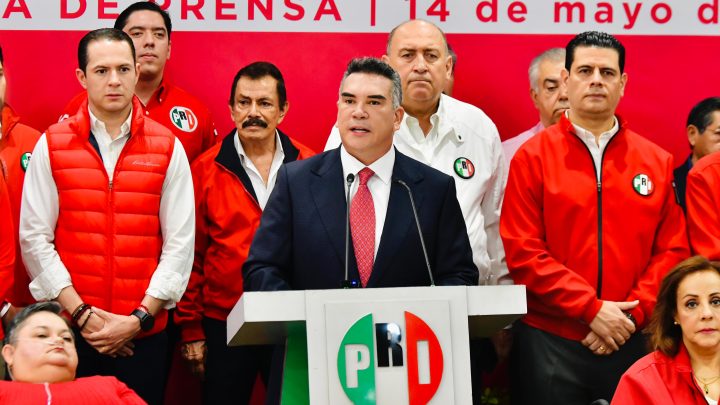 Propone «Alito» Moreno a Maynez declinar a favor de Xóchitl Gálvez, a cambio renuncia a la dirigencia del PRI y senaduría