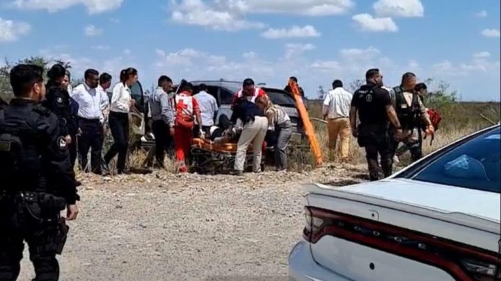 Equipo de Claudia Sheinbaum sufre accidente en Monclova, Coahuila; hay un muerto